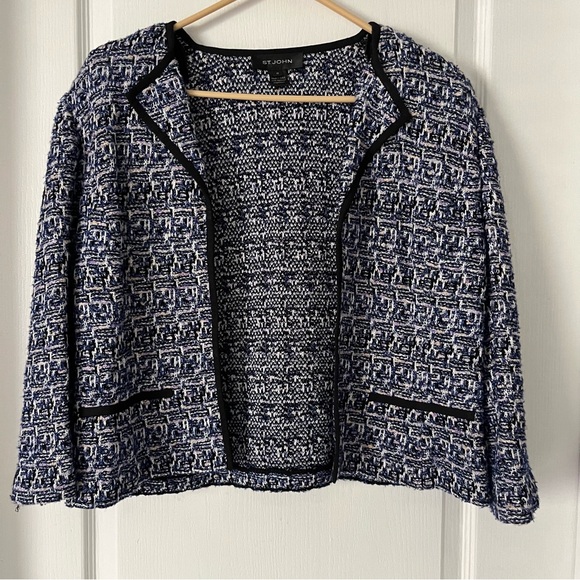 St. John Women's Navy and White Tweed Blazer - Picture 2 of 5